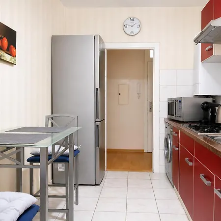 Apartment Business 2-room - 4 Beds I 100m To Conti I 250m To Metro I 20 Min Direct To Messe Hannover