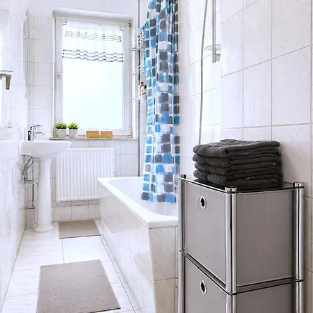 Business 2-room - 4 Beds I 100m To Conti I 250m To Metro I 20 Min Direct To Messe *